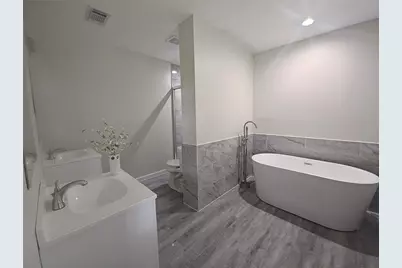 2252 Shadowdale Drive #362, Houston, TX 77043 - Photo 17