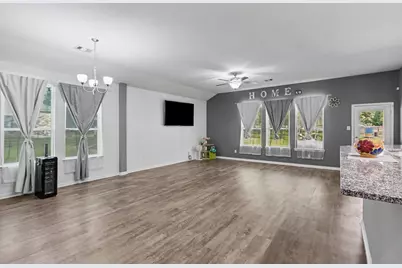 16349 Ellis Street, Conroe, TX 77303 - Photo 9