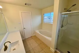 11904 Chanteloup Dr, Houston, TX 77047 - Photo 15