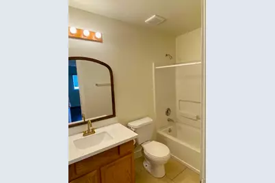 11904 Chanteloup Drive, Houston, TX 77047 - Photo 19