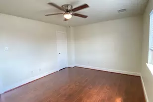 11904 Chanteloup Dr, Houston, TX 77047 - Photo 11