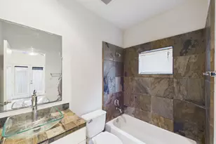 5425 Floyd St, Houston, TX 77007 - Photo 3