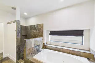 5425 Floyd St, Houston, TX 77007 - Photo 19