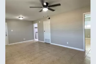 1914 Larrabee Street #7, Seabrook, TX 77586 - Photo 7