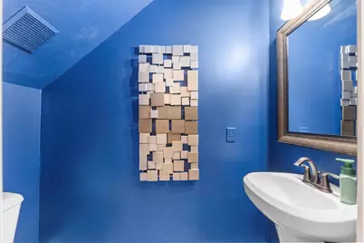 122 W Burberry Circle, The Woodlands, TX 77384 - Photo 9