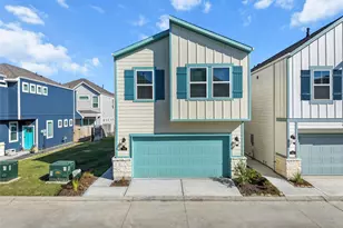 700 Sand Dollar Dr, Kemah, TX 77565 - Photo 1