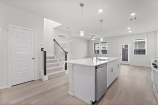 700 Sand Dollar Dr, Kemah, TX 77565 - Photo 9