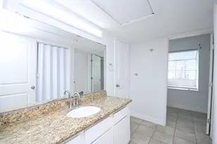 9809 Richmond Ave E, Houston, TX 77042 - Photo 13