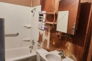 955 Lucky St, Houston, TX 77088 - Photo 13