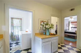 2311 Driscoll St, Houston, TX 77019 - Photo 9