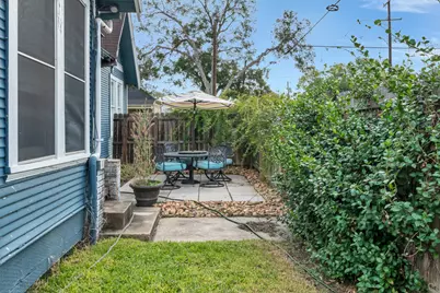 101 N Cameron Street, Victoria, TX 77901 - Photo 39