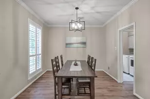 2 S Duskwood Pl, The Woodlands, TX 77381 - Photo 7