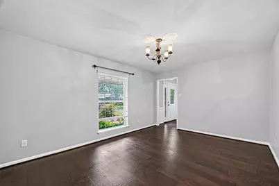 811 Thicket Lane, Houston, TX 77079 - Photo 9