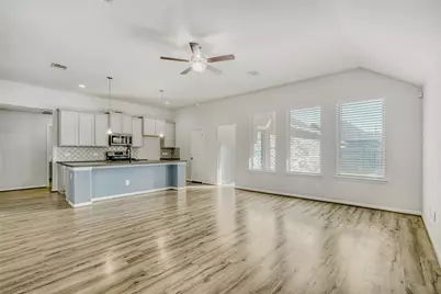 15602 Baronial Castle Drive, Atascocita, TX 77346 - Photo 5