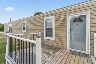 428 W Pine, Winnie, TX 77665 - Photo 35