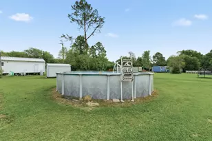 428 W Pine, Winnie, TX 77665 - Photo 31