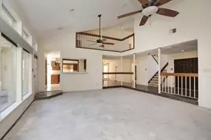 15226 Rainhollow Dr, Houston, TX 77070 - Photo 7