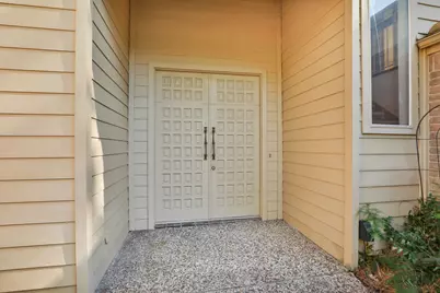 15226 Rainhollow Drive, Houston, TX 77070 - Photo 3