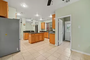 8511 Shellville Ct, Houston, TX 77040 - Photo 7