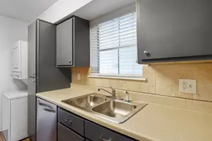 18800 Egret Bay Blvd, Webster, TX 77058 - Photo 19