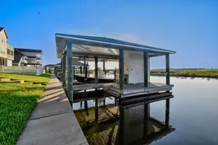 211 Tuna Run Rd, Freeport, TX 77541 - Photo 5