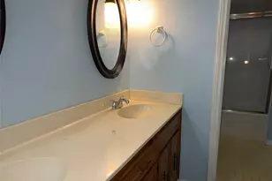 231 Huckleberry Dr, Lake Jackson, TX 77566 - Photo 17