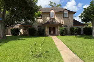 231 Huckleberry Dr, Lake Jackson, TX 77566 - Photo 1