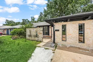 5618 Briarwick Ln, Houston, TX 77016 - Photo 3