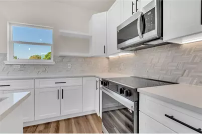 5107 South Acres, Houston, TX 77048 - Photo 5