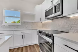5107 South Acres, Houston, TX 77048 - Photo 5