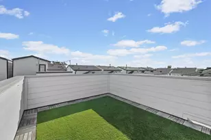 1050 Timbergrove Yards Ln, Houston, TX 77008 - Photo 3