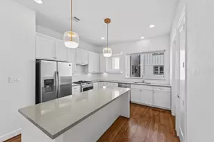 1050 Timbergrove Yards Ln, Houston, TX 77008 - Photo 9