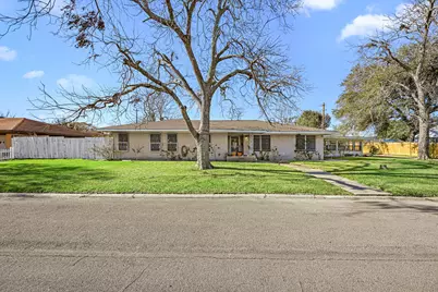 2109 Britton Street, Baytown, TX 77520 - Photo 3