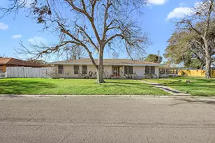 2109 Britton St, Baytown, TX 77520 - Photo 3