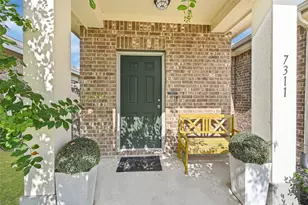 7311 Roseshine Dr, Houston, TX 77049 - Photo 3