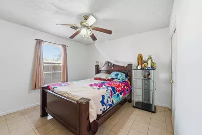 7125 Farnsworth Street, Houston, TX 77022 - Photo 19