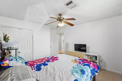 7125 Farnsworth Street, Houston, TX 77022 - Photo 21