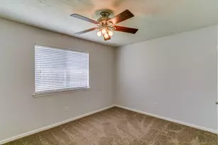 32211 Decker Oaks Dr, Pinehurst, TX 77362 - Photo 7