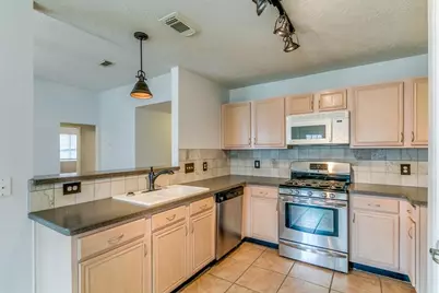 32211 Decker Oaks Drive, Pinehurst, TX 77362 - Photo 5