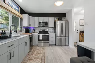 1004 E Red Cedar Cir, The Woodlands, TX 77380 - Photo 11