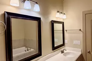 953 Yale St, Houston, TX 77008 - Photo 19