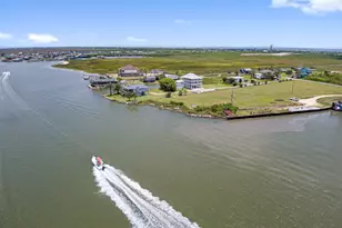 1989 Matt Dr, Crystal Beach, TX 77650 - Photo 37