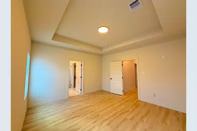 103 E Lobit Avenue, Baytown, TX 77520 - Photo 15