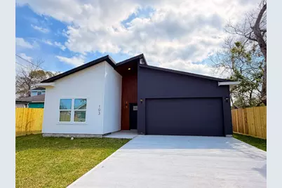 103 E Lobit Avenue, Baytown, TX 77520 - Photo 1