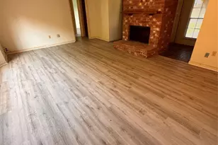 3400 Coachman Dr, Baytown, TX 77521 - Photo 3