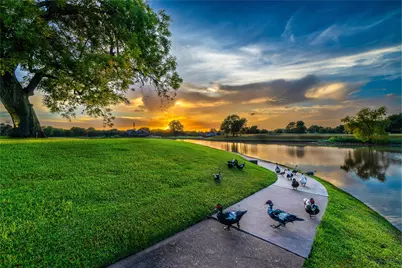 1823 River Trail, Sugar Land, TX 77479 - Photo 9
