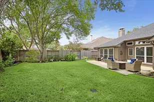 1823 River Trail, Sugar Land, TX 77479 - Photo 21