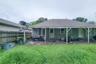 508 W Lang, Alvin, TX 77511 - Photo 23