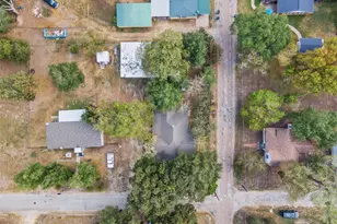 327 12th St, Somerville, TX 77879 - Photo 29