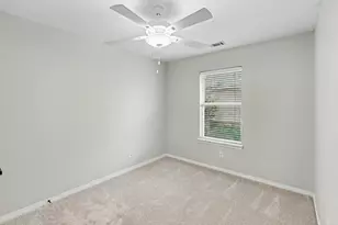 10718 Fairview Dr, Conroe, TX 77385 - Photo 13